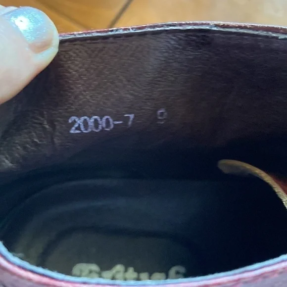 British Walkers Playboy Wingtip Ostrich style#2000-07 Mens Size 9 Burgundy - Picture 9 of 10